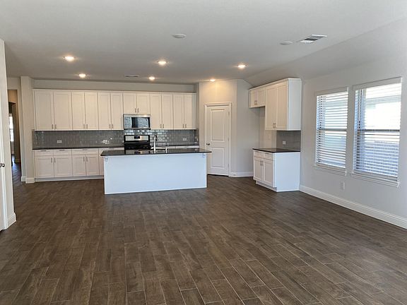 2nd image of 6013 Aster Dr