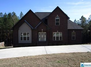 55 Lakeside Dr, Odenville, AL 35120