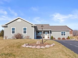 N664 North Ave, Oconomowoc, WI 53066