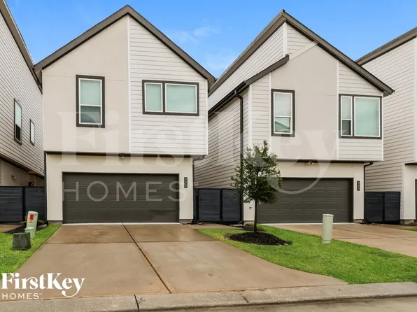 345 N Centro Cir, Shenandoah, TX 77385
