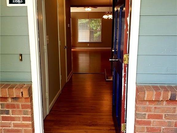 3rd image of 1223 Overton Dr