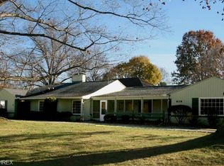 215 N Wheaton Rd, Akron, OH 44313