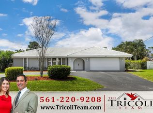 8301 W Lake Dr, Lake Clarke Shores, FL 33406