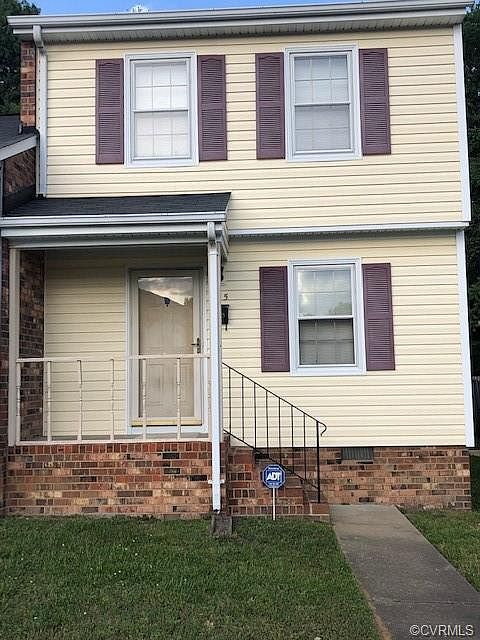 1st image of 825 Foxpaw Dr