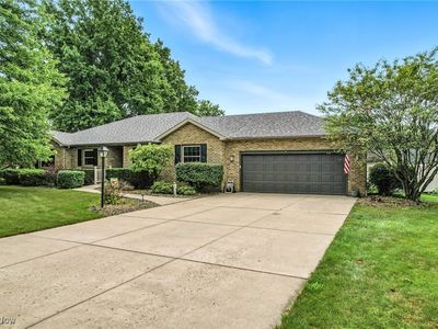 1863 Merlo Ct, Niles, OH, 44446