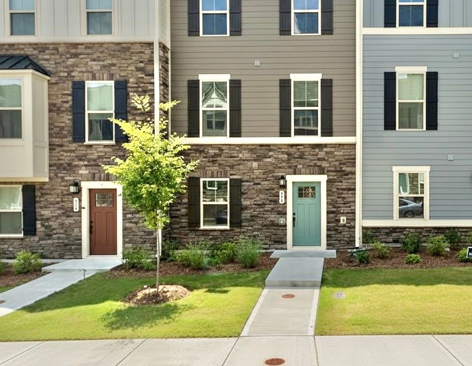 1st image of 308 Poplar Leaf Way