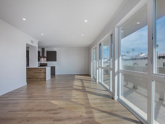 Lots of natural light throughout the day