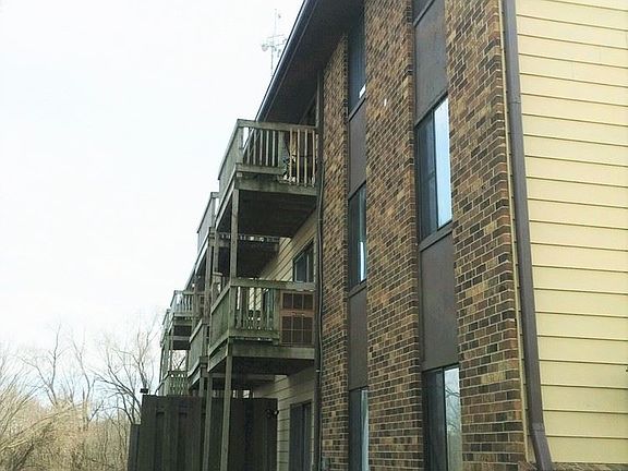 3rd image of 3500 Grand Ave Unit 30