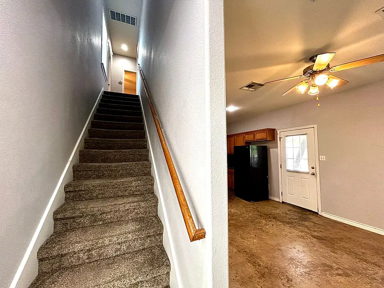 408 Nelray Blvd #B — Photo 12