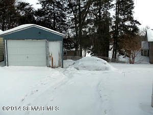 4th image of 812 Cedar Ave