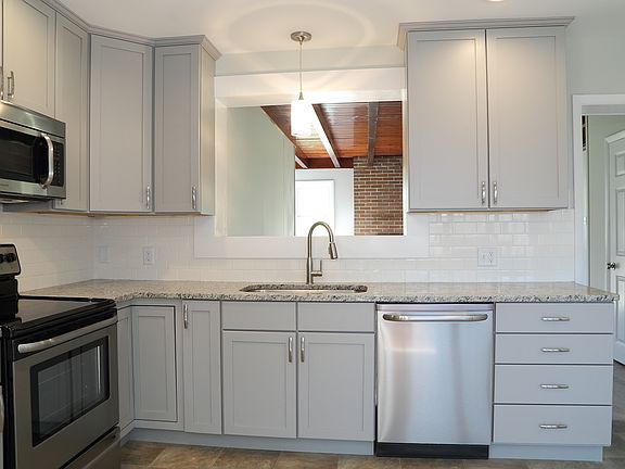 5th image of 113 W Clearview Dr