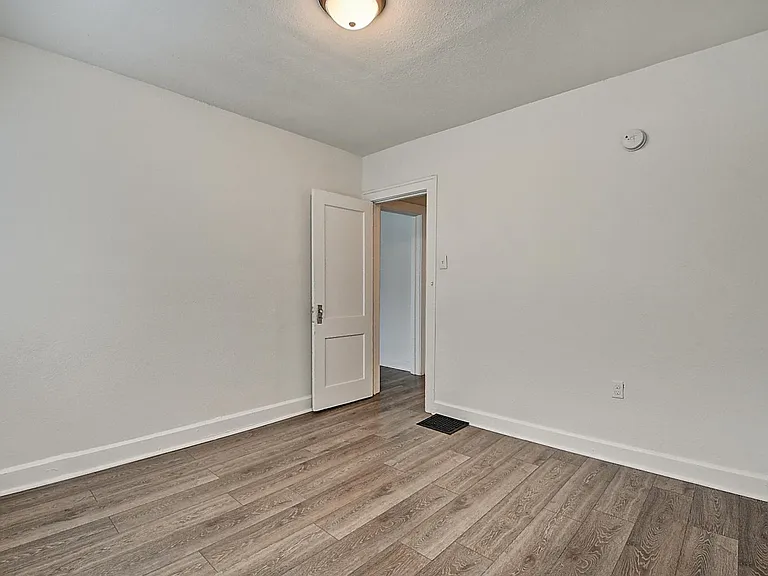 2808 N Capitol Ave #1 — Photo 10