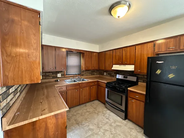 (undisclosed Address), Akron, OH 44312