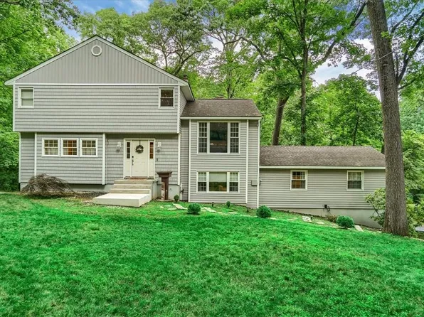 132 Park Lane, West Harrison, NY 10604