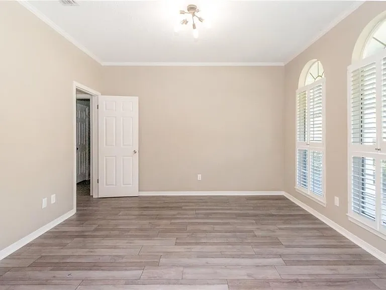 7490 Quency Dr — Photo 12