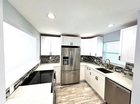 2162 NE 36th Street #46, Lighthouse Point, FL 33064