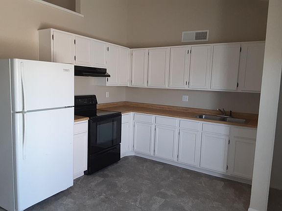 2nd image of 8967 W Manzanita Dr