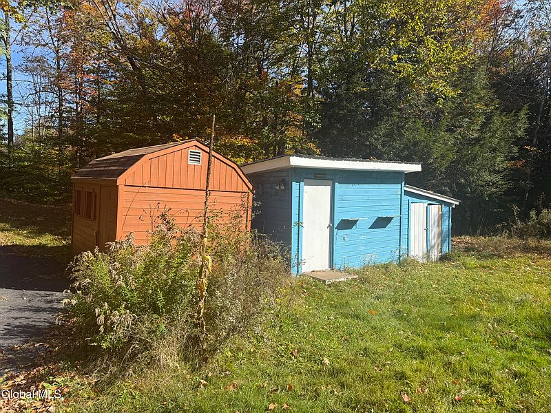 5th image of 14 Harris Road