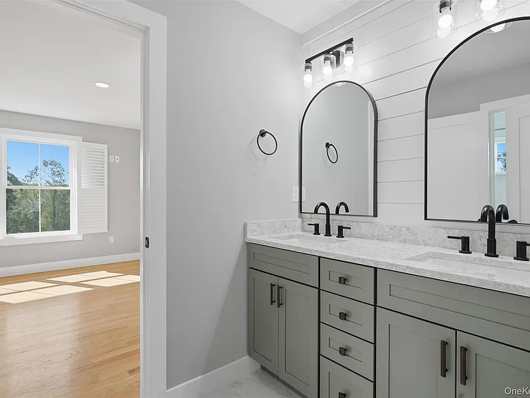 112 Pine Grove Rd — Photo 22