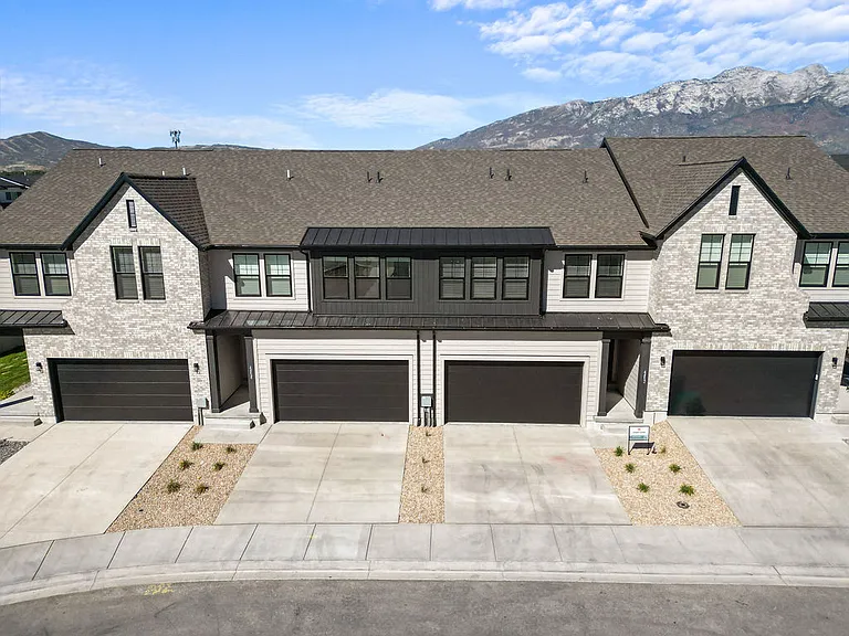Crestview at Highland — Photo 104