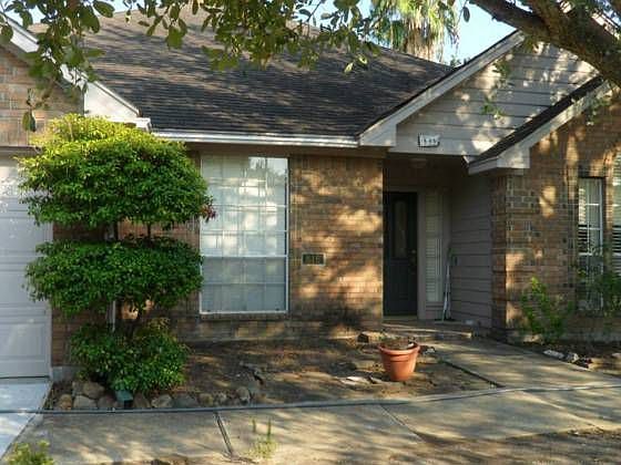 1st image of 846 Maplewood Falls Ct