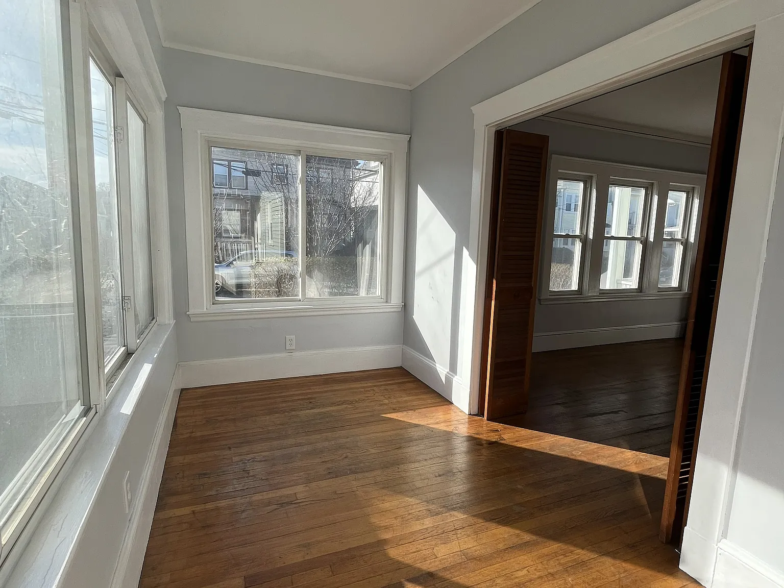 3 bed, 1300 sqft, $3,200 — Photo 2