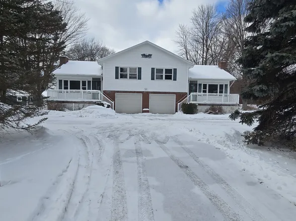 272 Heineberg Dr, Colchester, VT