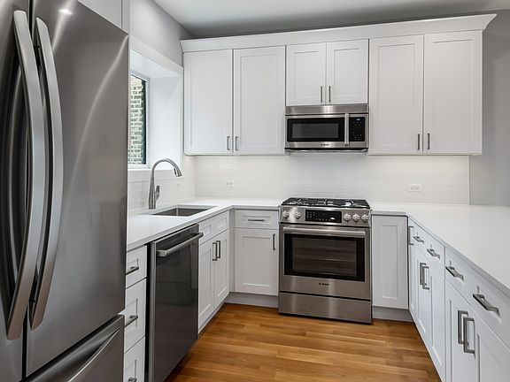 5th image of 4626 N Ashland Ave