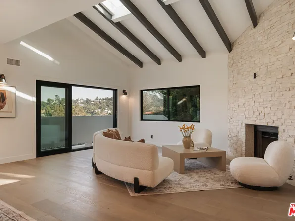 2474 Silver Ridge Ave, Los Angeles, CA 90039