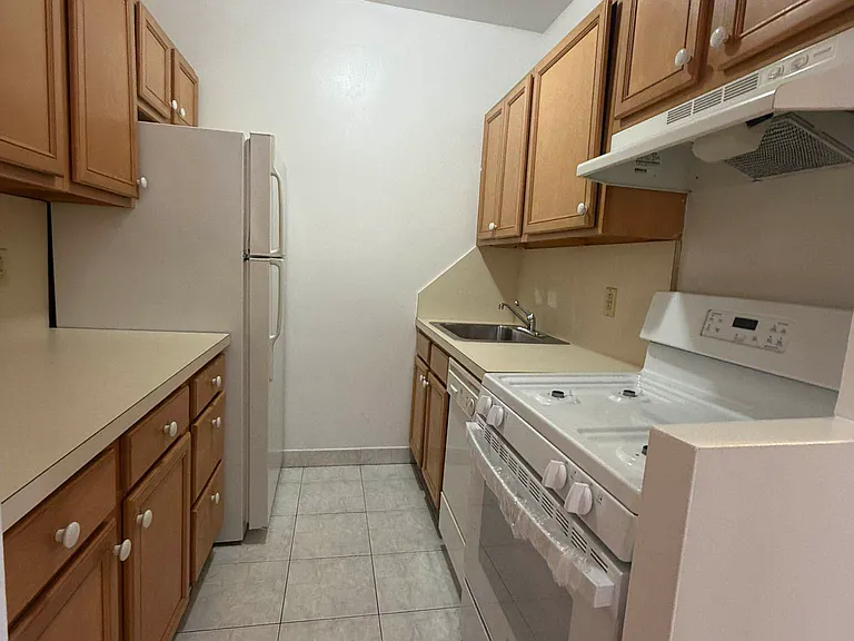 3300 Netherland Ave #22 — Photo 7
