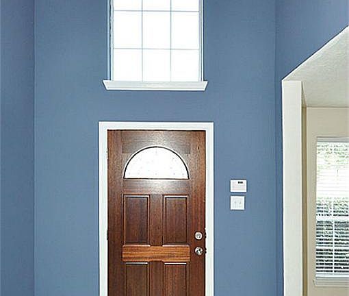 Grand foyer with high ceilings certain to impress your guests