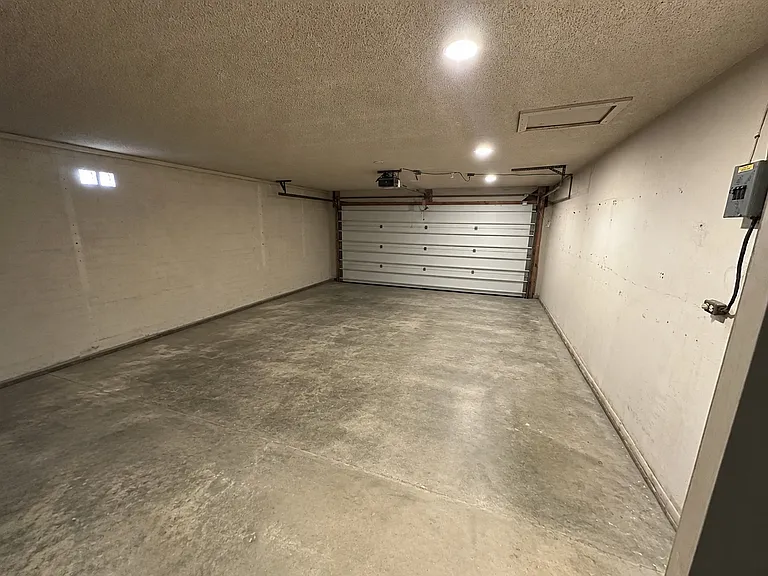 903 E Hermosa Dr — Photo 15