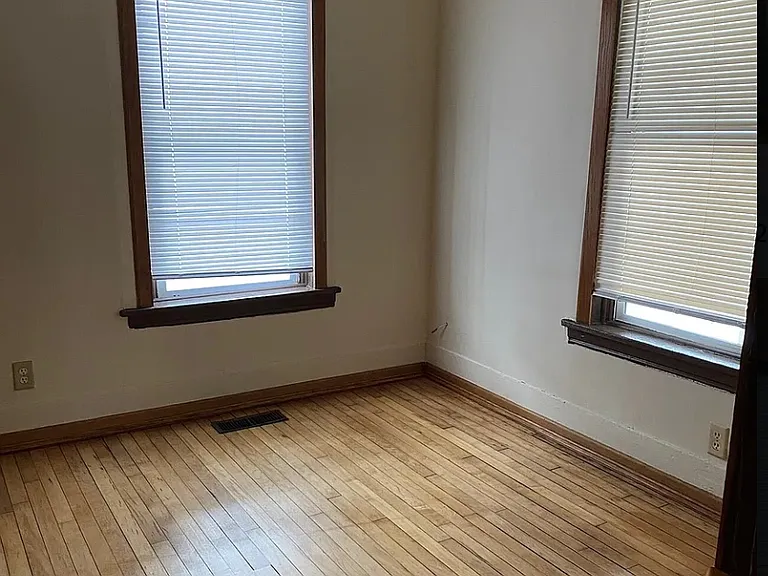 4638 Camden Ave N #1 — Photo 4