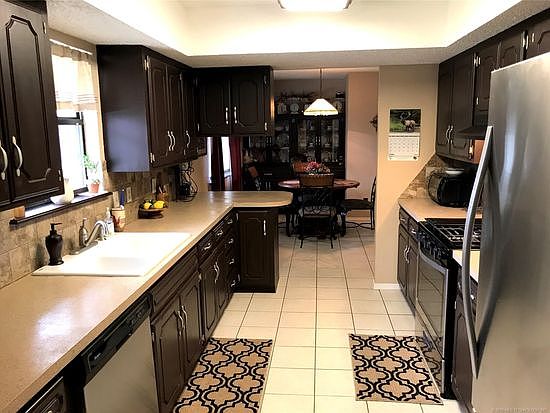 3rd image of 2129 1/2 Woodland Dr