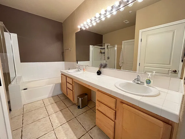 1000 Duckhorn Ct #101 — Photo 11