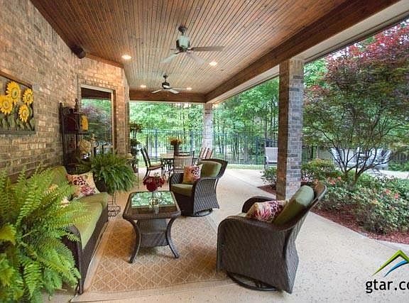 3rd image of 4416 Lazy Creek Dr