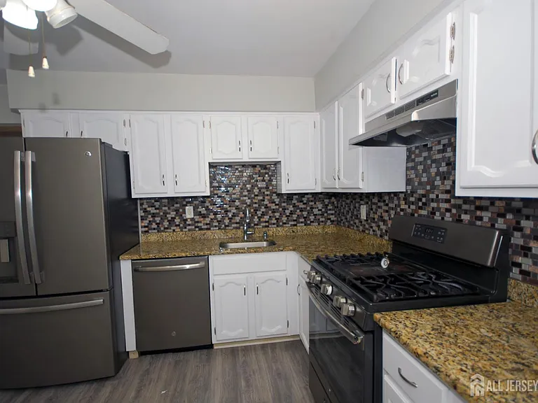 1 Orchid Ct — Photo 10