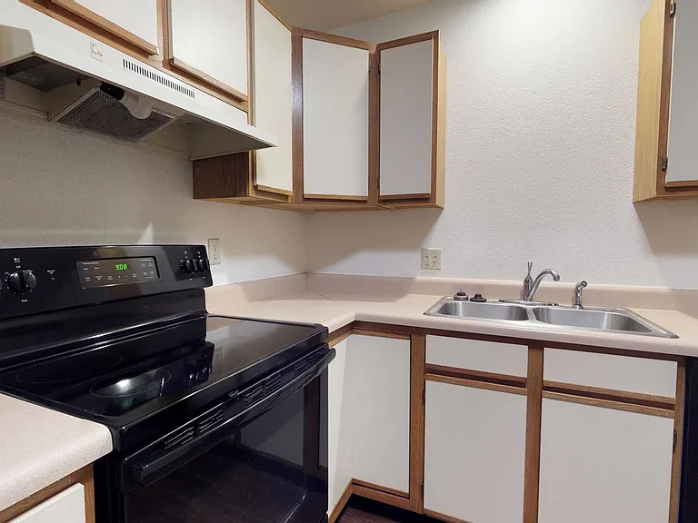 Eastern Townhomes — Photo 23