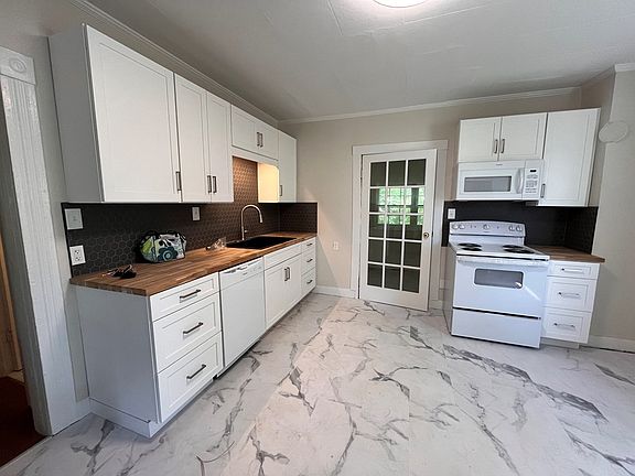 4th image of 49 Glen Oak Dr