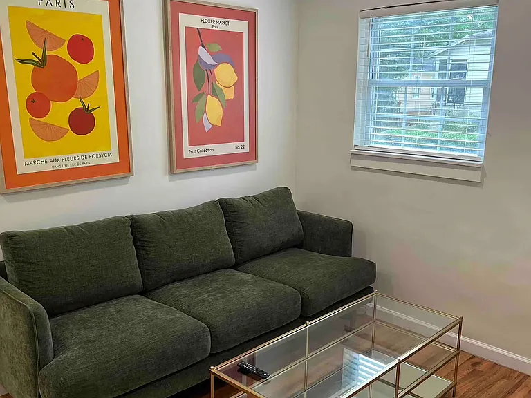 1130 Wade St NE #A — Photo 3