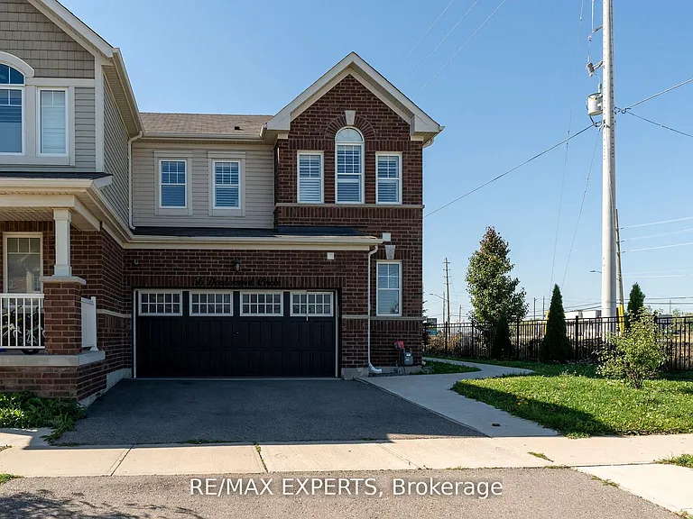 56 Donlamont Cir — Photo 3