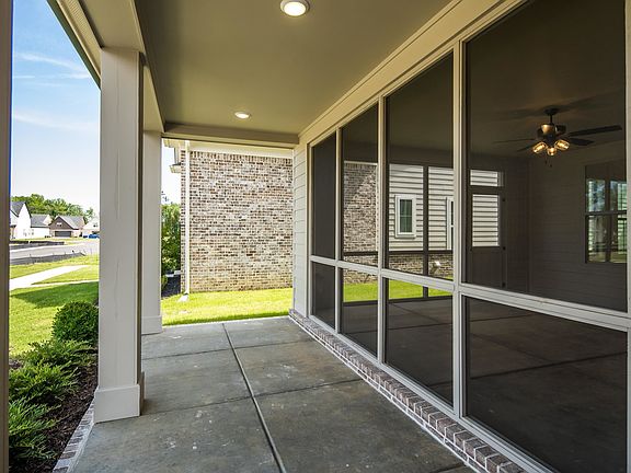 4th image of 225 Freedom Ln