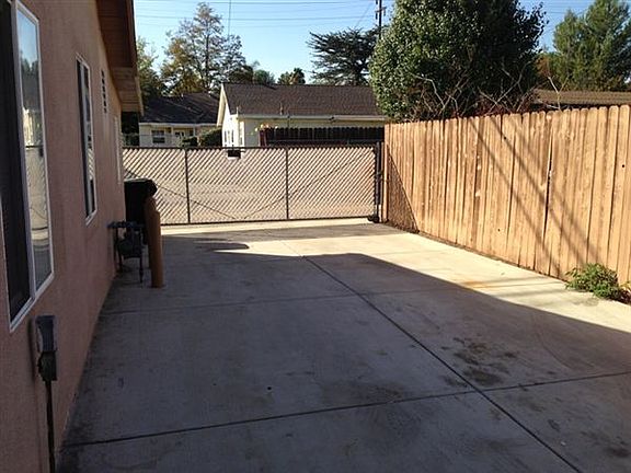 267 2nd Ave 012