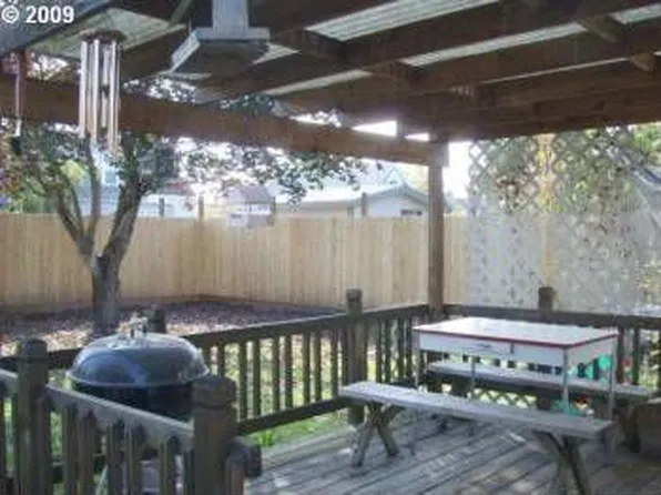 640 NE 10th St, McMinnville, OR 97128