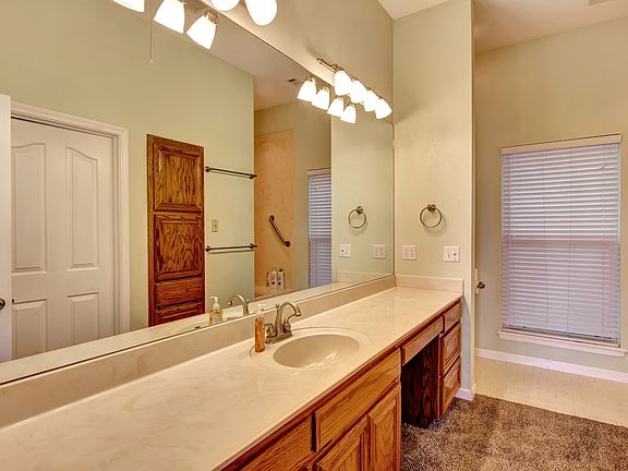 4th image of 2208 Trailside Dr #A