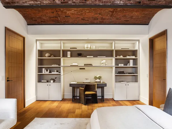 36 Bleecker Street image 9 of 19