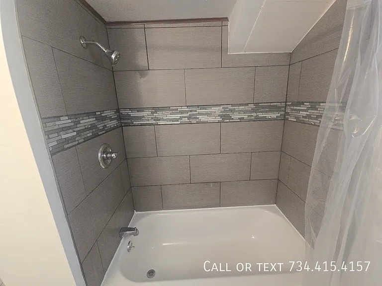 707 S Division St #1 — Photo 11