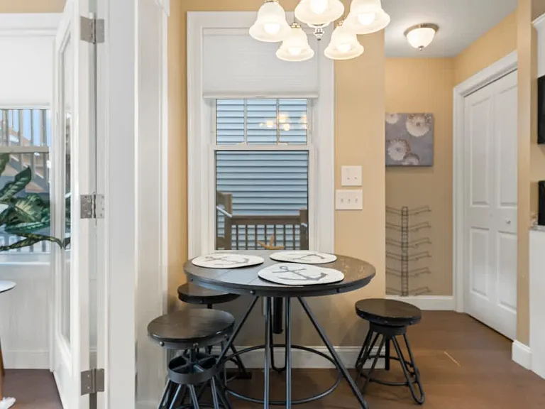 45 Post Rd #11 — Photo 8