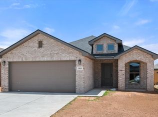 2013 Durham Ave, Wolfforth, TX 79382