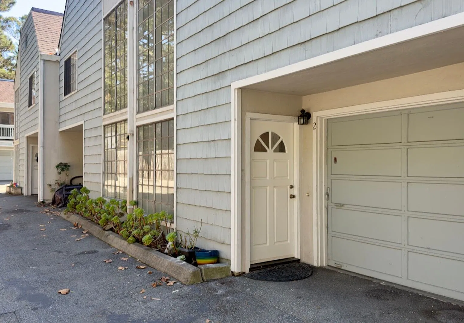 Spacious 2-Bedroom Pacific Grove Condo with Fireplace & Private Deck — Photo 1